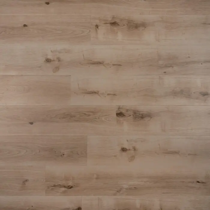 FMYTD WPC Urban Natural Oak Planks (with 1mm built-in underlay)