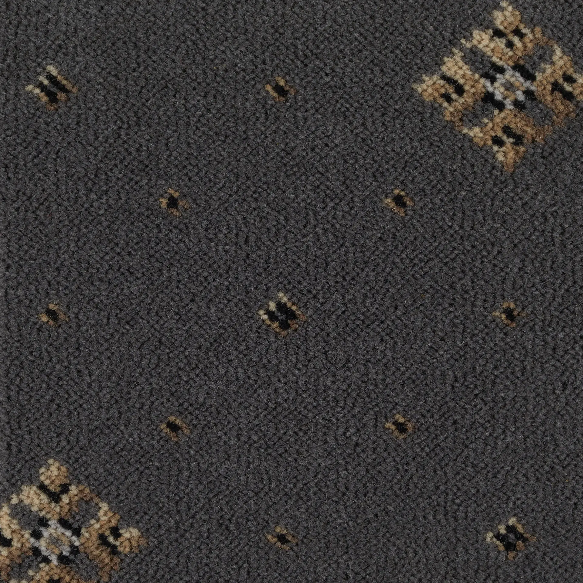 HC Axminster Prince Bishop - crown charcoal 90